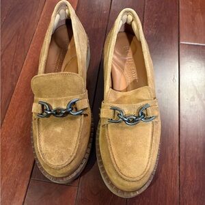 Gentle Souls by Kenneth Cole Libby- Camel Suede Loafers with Chain Accent 8.5
